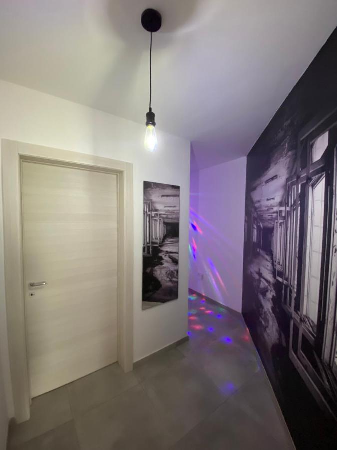 Central- Private En-Suite With Balcony In Shared Residence Pieta Exterior photo