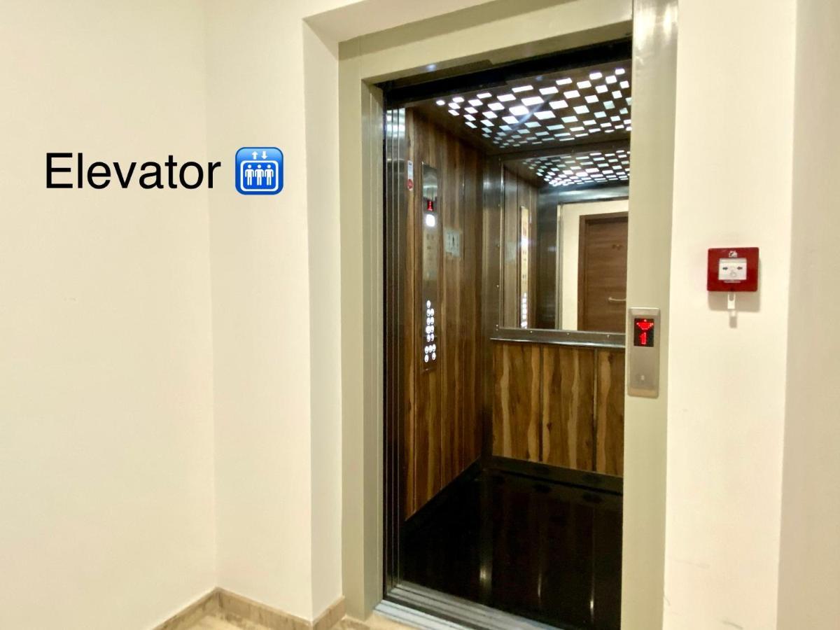 Central- Private En-Suite With Balcony In Shared Residence Pieta Exterior photo